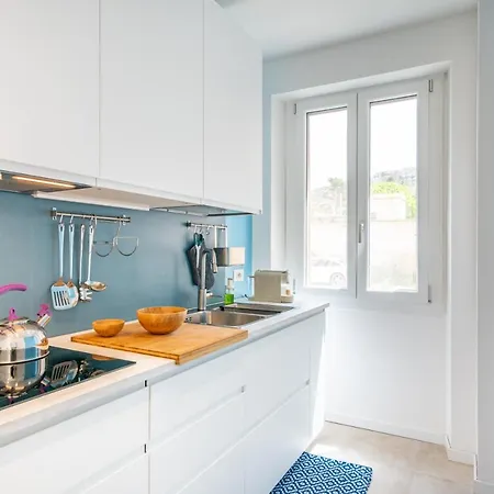 Апартаменты Oltremare, Patio, Two Steps From The Sea