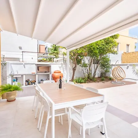 Oltremare, Patio, Two Steps From The Sea