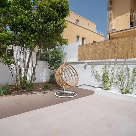 Oltremare, Patio, Two Steps From The Sea Apartman