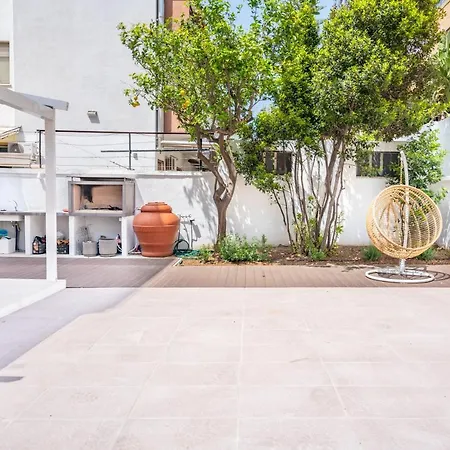 Oltremare, Patio, Two Steps From The Sea