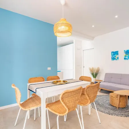 Oltremare, Patio, Two Steps From The Sea Apartment Cagliari