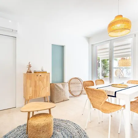 Apartmán Oltremare, Patio, Two Steps From The Sea